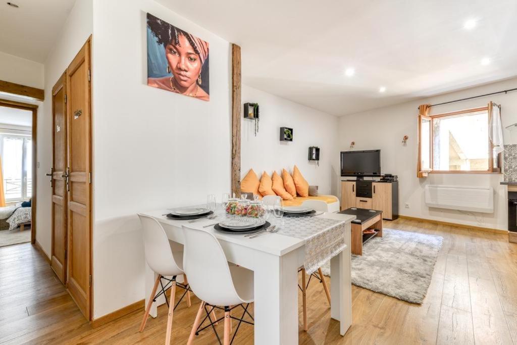 Soleil Sucre T2 Centre Historique De Narbonne Apartment Exterior photo